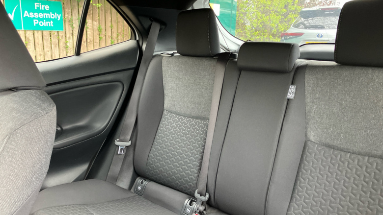 Toyota Yaris Cross 1.5 Hybrid Design 5dr CVT Hybrid Estate